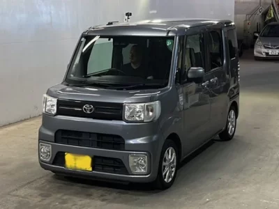 Toyota PIXIS MEGA