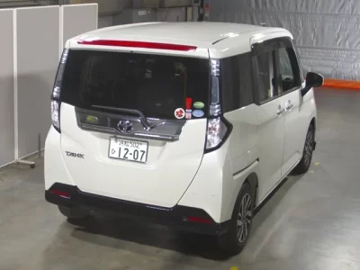 Toyota TANK