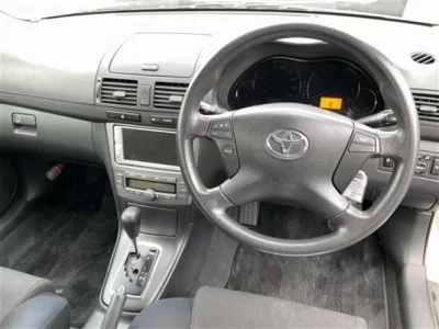 Toyota AVENSIS SEDAN