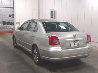 Toyota AVENSIS SEDAN