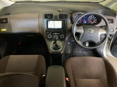 Toyota MARK X ZIO
