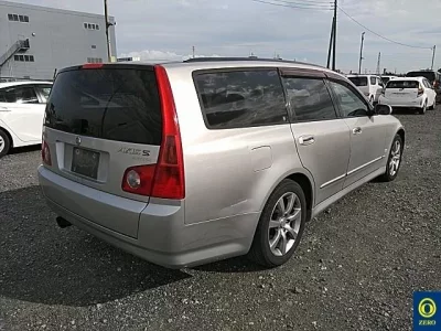 Nissan STAGEA