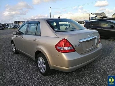 Nissan TIIDA LATIO