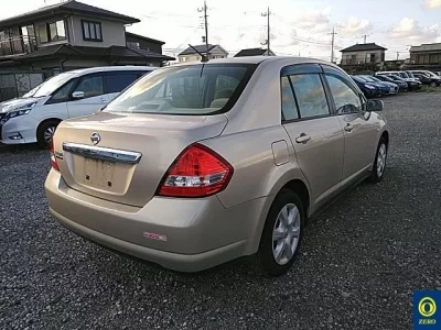 Nissan TIIDA LATIO
