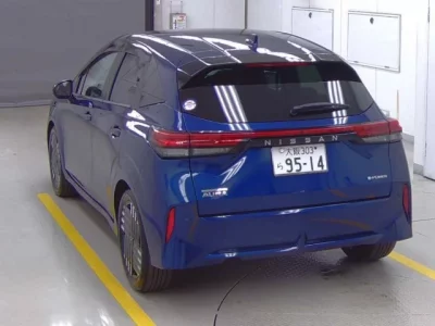 Nissan AURA