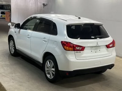 Mitsubishi RVR
