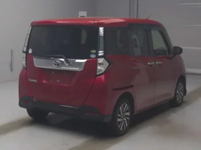 Toyota TANK