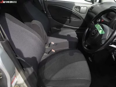 Daihatsu MAX