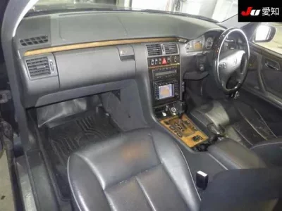 Mercedes-Benz E CLASS WAGON