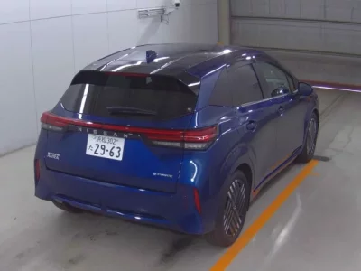 Nissan AURA