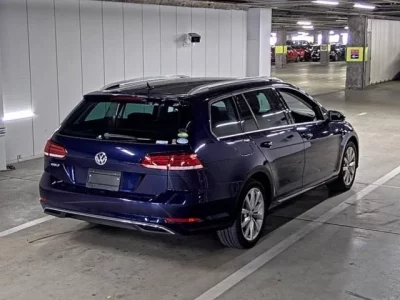 Volkswagen GOLF VARIANT