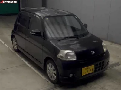 Daihatsu Esse