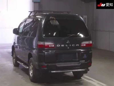 Mitsubishi DELICA