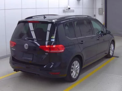 Volkswagen GOLF TOURAN