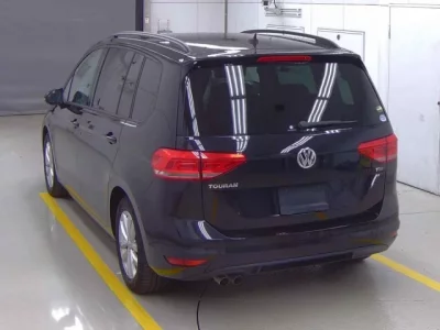 Volkswagen GOLF TOURAN