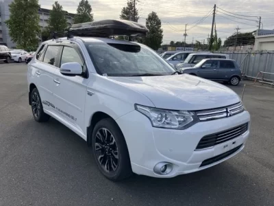 Mitsubishi OUTLANDER PHEV