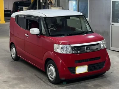 Honda N BOX SLASH