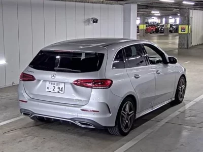 Mercedes-Benz B CLASS