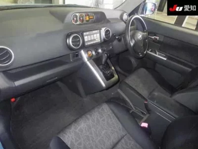 Toyota COROLLA RUMION