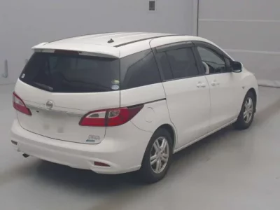 Nissan LAFESTA