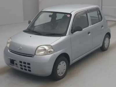 Daihatsu Esse