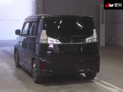 Mitsubishi DELICA D2