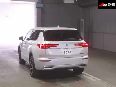 Mitsubishi OUTLANDER PHEV