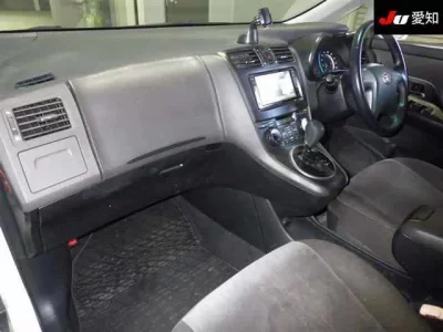 Toyota MARK X ZIO