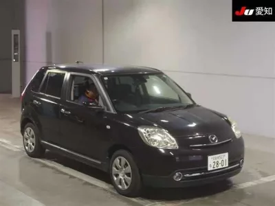 Mazda VERISA