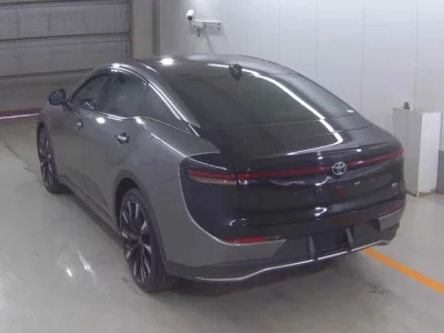 Toyota CROWN CROSSOVER