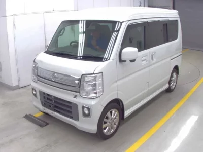 Nissan CLIPPER RIO