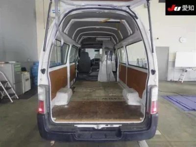 Nissan CARAVAN VAN
