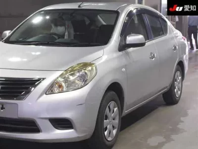 Nissan TIIDA LATIO
