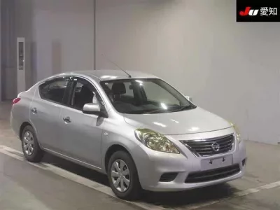 Nissan TIIDA LATIO