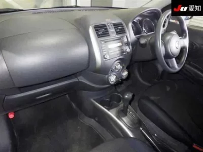 Nissan TIIDA LATIO
