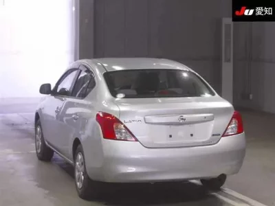 Nissan TIIDA LATIO