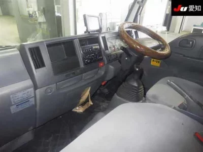 Mazda TITAN