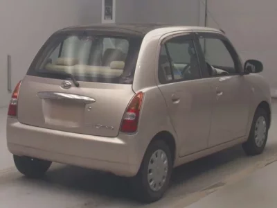 Daihatsu MIRA