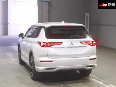 Mitsubishi OUTLANDER PHEV