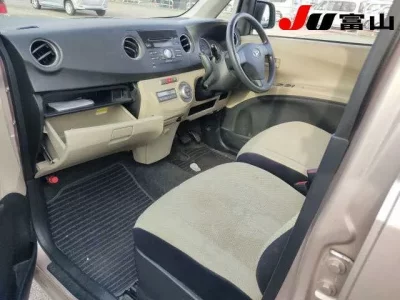 Daihatsu TANTO EXE