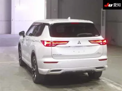 Mitsubishi OUTLANDER PHEV