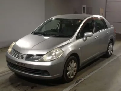 Nissan TIIDA LATIO