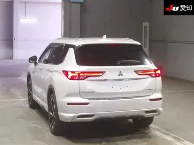 Mitsubishi OUTLANDER PHEV