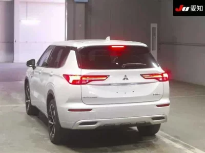 Mitsubishi OUTLANDER PHEV