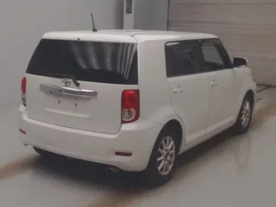 Toyota COROLLA RUMION