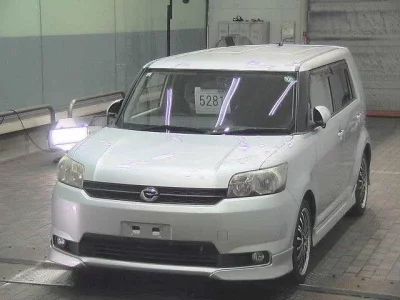Toyota COROLLA RUMION