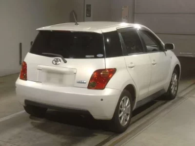 Toyota IST