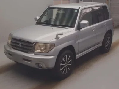Mitsubishi PAJERO IO