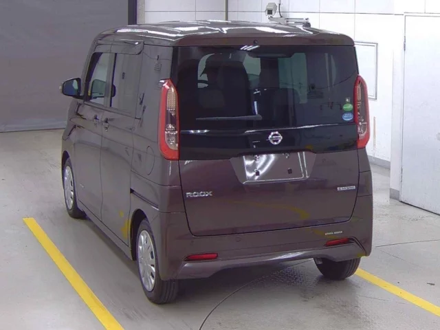 Nissan ROOX