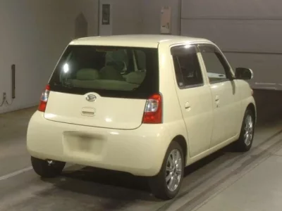 Daihatsu Esse
